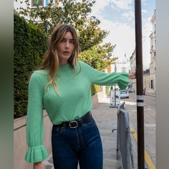 Nation Ltd Antoinette Flounce Wrist Sweater Size Medium - Picture 2 of 7